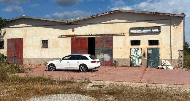 Capannone in affitto via Enrico Fermi – Crotone
